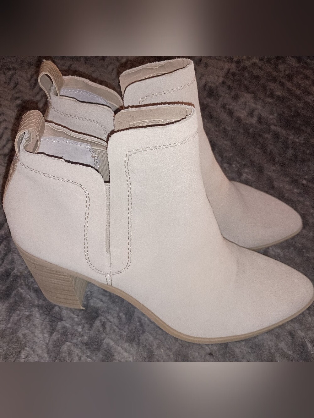 NWT Dolce Vita SIRIANO ANKLE BOOTIES/Dune Suede ft. Block Heels Womens Size 11